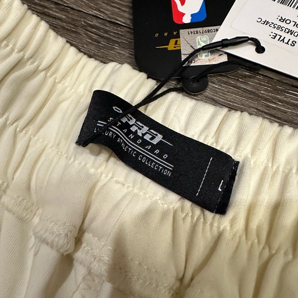 Pro Standard Dallas Mavericks Champions Shorts - Picture 5 of 6